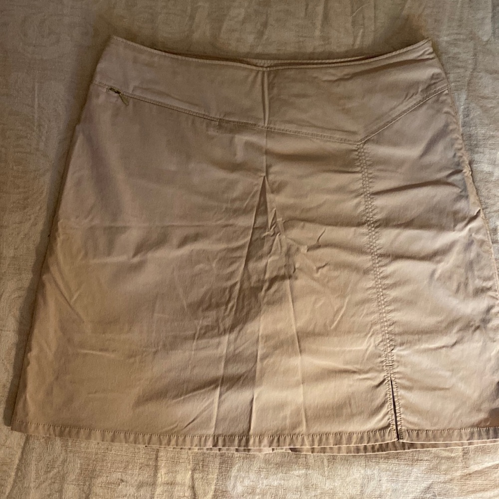 Patagonia khaki skort Women’s
